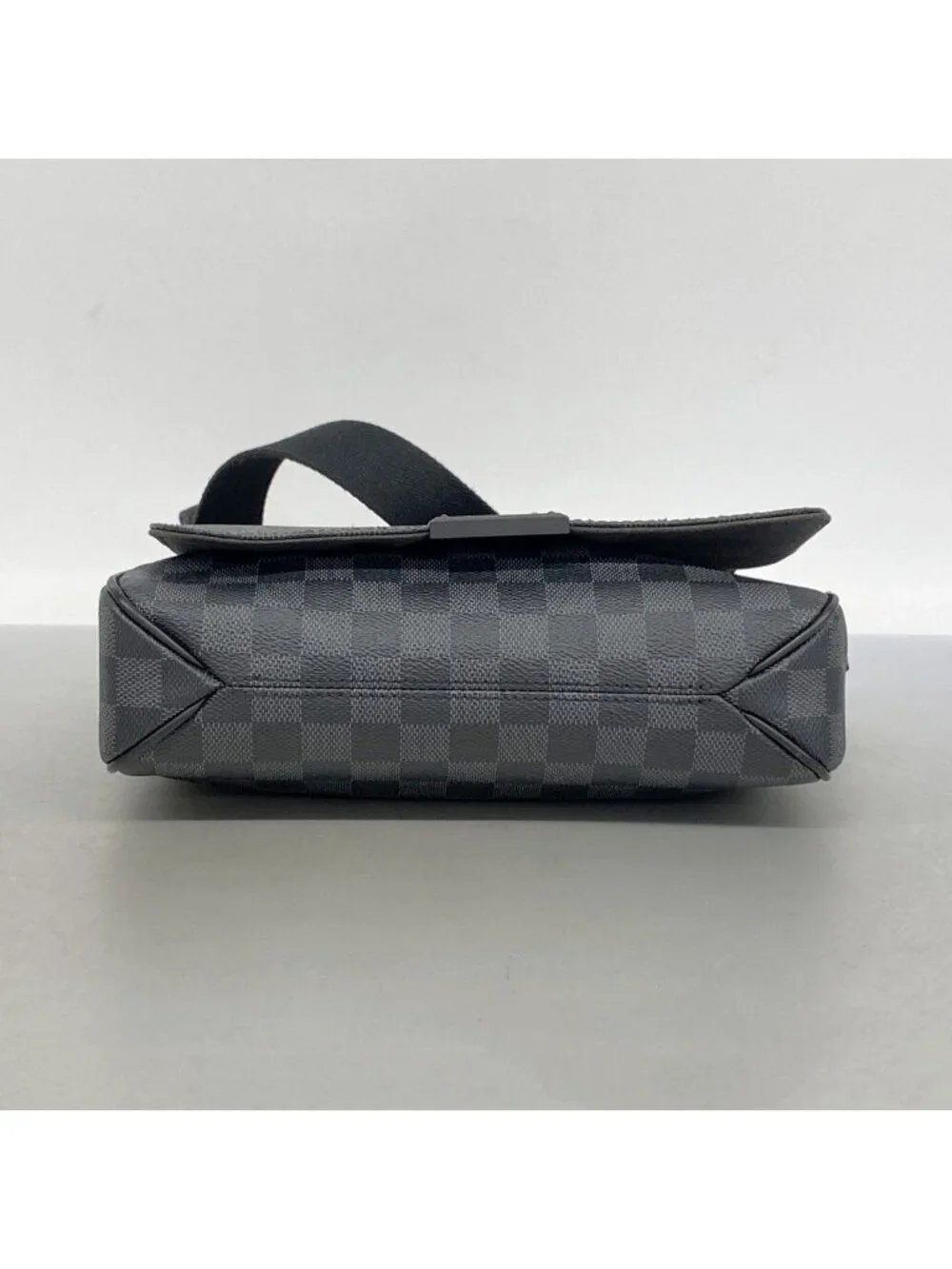 Louis Vuitton Shoulder Bag Damier Graphite District PM Black Gray